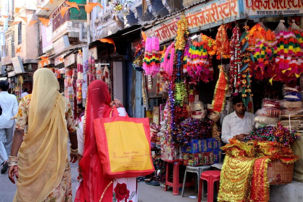 Shopping in Jaipur: A Journey Through Its Vibrant Markets